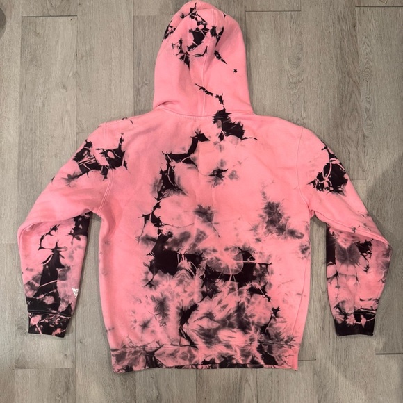 Hypland Hunter x Hunter Pink And Black Hisoka Spade Hoodie - Medium - Picture 5 of 6